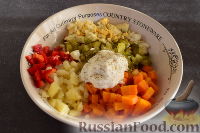 Фото приготовления рецепта: Салат с говяжьей печенью и морковью - шаг №11