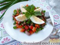 Фото к рецепту: Салат из фасоли со сладким перцем