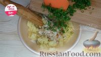 Фото приготовления рецепта: Лепёшки с картошкой (в духовке) - шаг №7