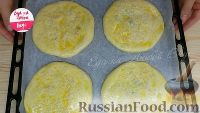 Фото приготовления рецепта: Лепёшки с картошкой (в духовке) - шаг №12