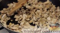 Фото приготовления рецепта: Рулет из картофеля, грибов, сыра и бекона - шаг №5