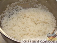 Фото приготовления рецепта: Перец, фаршированный мясом и рисом - шаг №2