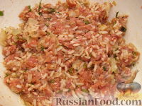 Фото приготовления рецепта: Перец, фаршированный мясом и рисом - шаг №8