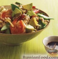 Фото к рецепту: Рис с креветками и авокадо