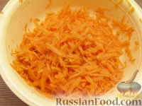 Фото приготовления рецепта: Морковно-яблочный салат "Здоровье" - шаг №2