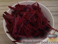 Фото приготовления рецепта: Постный красный борщ с фасолью - шаг №5