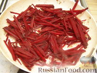 Фото приготовления рецепта: Постный красный борщ с фасолью - шаг №9