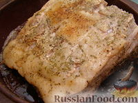 Фото приготовления рецепта: Свинина, запеченная с картофелем - шаг №4