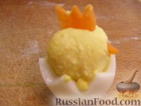 Фото приготовления рецепта: "Цыплята" из перепелиных яиц - шаг №6