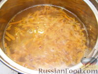 Фото приготовления рецепта: Куриный суп с галушками - шаг №3
