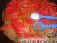 Фото приготовления рецепта: Гоферия пиака - тушеная рыба (греческая кухня) - шаг №9