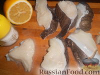 Фото приготовления рецепта: Гоферия пиака - тушеная рыба (греческая кухня) - шаг №12