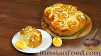 Фото приготовления рецепта: Пирог с абрикосами и миндальными лепестками - шаг №12