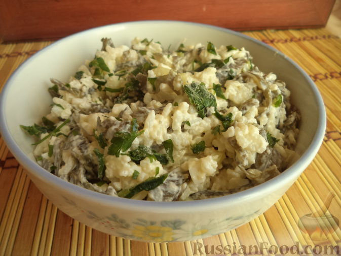 Очень полезный и вкусный салат с рисом и морской капустой