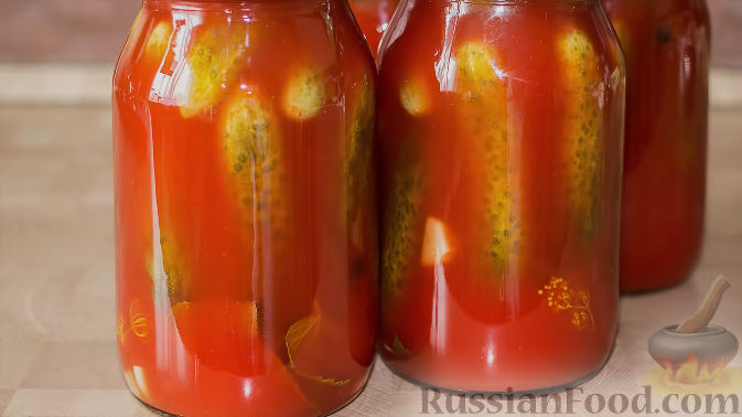 Маринованные огурцы в томатном соусе
