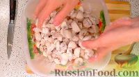 Фото приготовления рецепта: Курица со стручковой фасолью в соусе - шаг №11