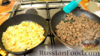 Фото приготовления рецепта: Профитроли с мясом и грибами в сливочном соусе - шаг №8