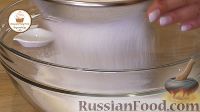 Фото приготовления рецепта: Ванильные капкейки с масляным кремом - шаг №5