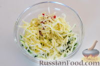 Фото приготовления рецепта: Салат из свежего кабачка - шаг №6