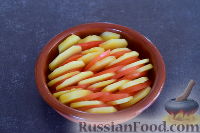 Фото приготовления рецепта: Запеканка из картофеля с помидорами и сыром - шаг №5