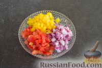 Фото приготовления рецепта: Салат из кускуса с тунцом и овощами - шаг №6