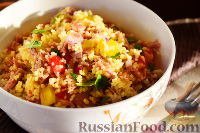 Фото приготовления рецепта: Салат из кускуса с тунцом и овощами - шаг №11