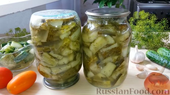 Вкусный салат из переросших огурцов с горчицей на зиму: рецепт и полезные советы