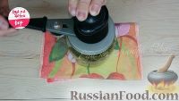 Фото приготовления рецепта: Салат из огурцов на зиму - шаг №11