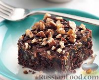 Фото к рецепту: Шоколадные пирожные "Брауни" с карамелью