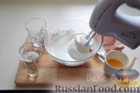 Фото приготовления рецепта: Торт "Павлова" - шаг №2