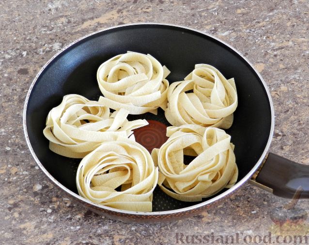 Рецепт гнезд из макарон с фаршем в духовке