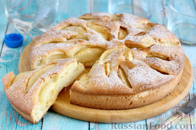 Фото приготовление бисквитного пирога с яблоками: