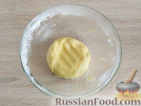Фото приготовления рецепта: Песочное печенье "Норвежские узлы" - шаг №6