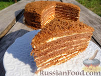 Фото к рецепту: Шоколадный медовый торт