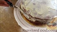 Фото приготовления рецепта: Шоколадный медовый торт - шаг №10