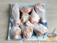 Фото приготовления рецепта: Куриные ножки, тушенные в сметане - шаг №2