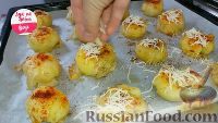 Фото приготовления рецепта: Молодой картофель в духовке - шаг №6