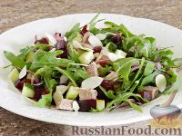 Фото к рецепту: Салат из свеклы и мяса