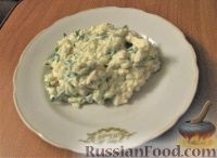 Фото к рецепту: Салат с зелёным луком