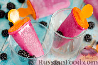 Фото к рецепту: Йогуртовое мороженое с ежевикой