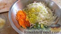 Фото приготовления рецепта: Квашеные баклажаны с капустой - шаг №10