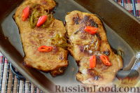 Фото к рецепту: Запеченная свинина с медом и имбирем