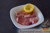 Фото приготовления рецепта: Запеченная свинина с медом и имбирем - шаг №3