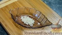 Фото приготовления рецепта: Запеканка из баклажанов с сыром и томатным соусом - шаг №8