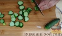 Фото приготовления рецепта: Шопский салат с брынзой - шаг №6