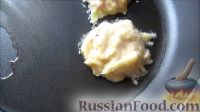 Фото приготовления рецепта: Курица в хрустящей "шубке" из картофеля и кабачка - шаг №5