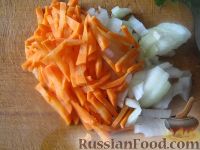 Фото приготовления рецепта: Картофельный суп с сушеными грибами - шаг №4