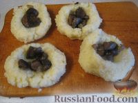 Фото приготовления рецепта: Пшенные крокеты с грибами - шаг №5