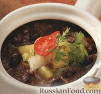Фото к рецепту: Легкий фасолевый суп с овощной сальсой
