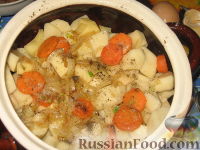 Фото приготовления рецепта: Украинская печеня в горшочке - шаг №7